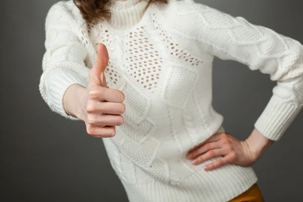 Unrecognizable girl showing thumb up — Stock Photo, Image