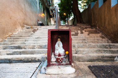 hong kong street tapınak guanyin heykeli içeren