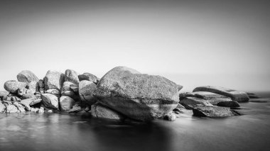 ROCKS siyah beyaz pano