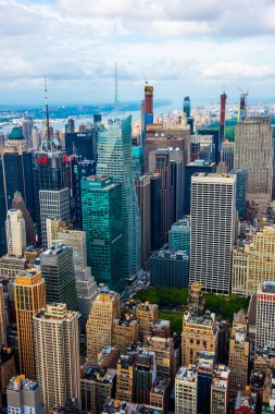 NEW YORK, ABD - 29 Eylül 2018: MANHATTAN, New York City. Manhattan gökdeleni ve gökdelenlerin hava manzarası. New York City, ABD.