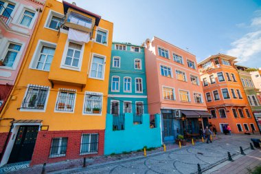 BALAT. Eski şehir Balat 'ta renkli evler. Fatih, İstanbul, Türkiye.
