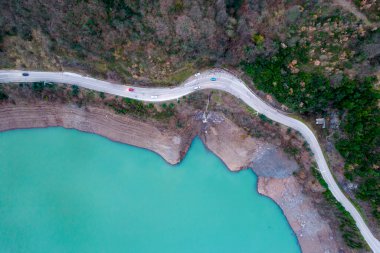 Yuvacik - Kocaeli 'nin Kirazdere Baraj Gölü, Türkiye. Baraj, Kocaeli şehri için su sağlıyor..