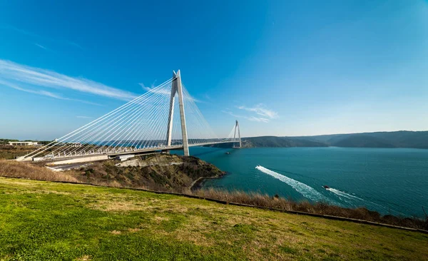 Yavuz Sultan Selim Köprüsü Stanbul Türkiye Stanbul Boğazı Nın Mavi — Stok fotoğraf