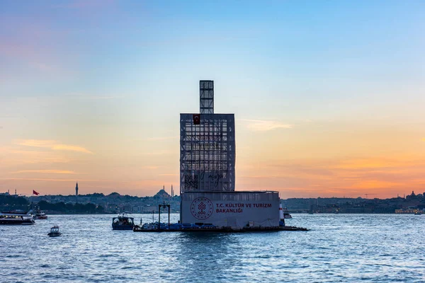 Istanbul Turquía Septiembre 2022 Restauración Torre Doncella Estambul Turquía Kiz — Foto de Stock