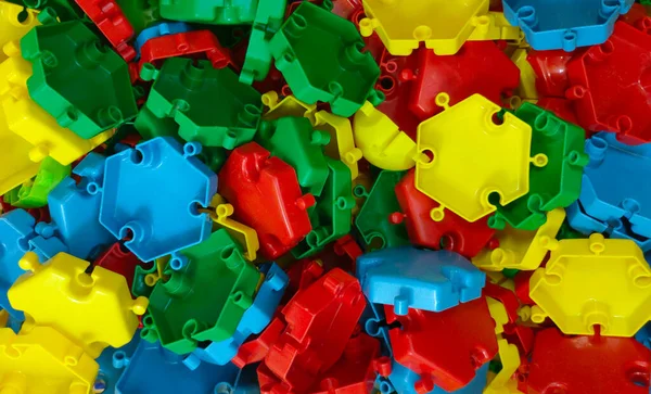 Plástico Piezas Multicolores Del Constructor Del Rompecabezas Los Niños Cerca —  Fotos de Stock