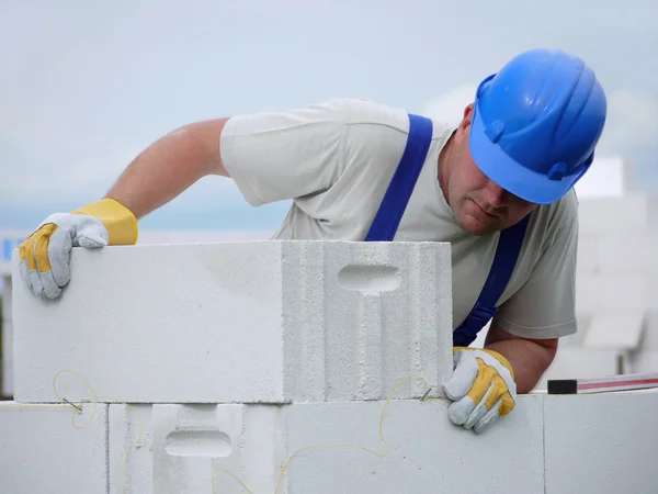 Maurer bei der Arbeit — Stockfoto