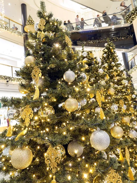 Christmas shopping mall — Stockfoto