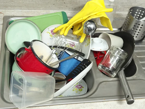 Brudne naczynia kuchenne — Zdjęcie stockowe
