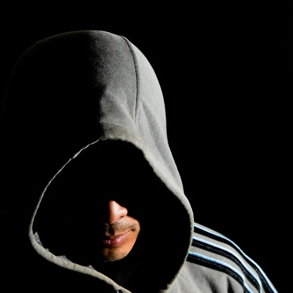 Tailandés joven en capucha — Foto de Stock