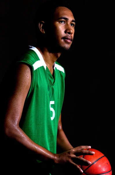 Basketball player prepare to shoot ball — Stock Photo, Image