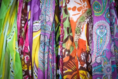 Hang gömlek ve bezler kapatın