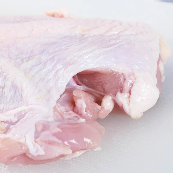 Viande de poitrine de poulet préparer pour faire de la nourriture — Photo