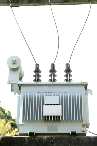 Stromtransformator aus nächster Nähe — Stockfoto