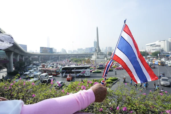 Bangkok - prosinec 9: mnoho 5 milionů lidí chodil pro proti vládě — Stock fotografie