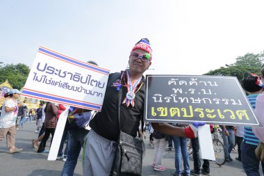 Bangkok - Aralık 9: hükümet için birçok 5 milyon kişi yürüdü