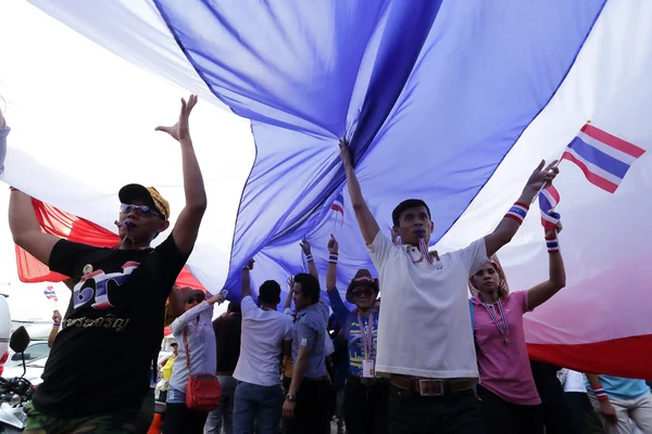 BANGKOK - DEC 9: Molti 5 milioni di persone hanno camminato per l'anti-governo — Foto Stock