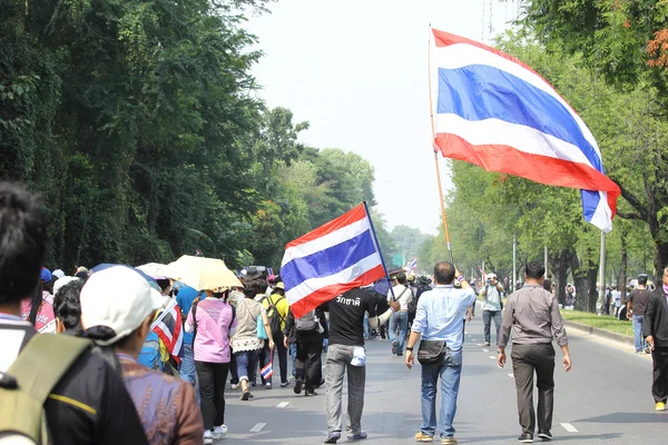 BANGKOK - DIC 9: Muchos 5 millones de personas marcharon a favor del gobierno — Foto de Stock