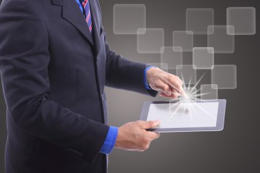 işadamı kullan dokunmatik yüzey kapatmak