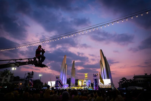 BANGKOK - DECEMBER 05: 1,000,000 of Thailand's celebration Fathe — Stock Photo, Image