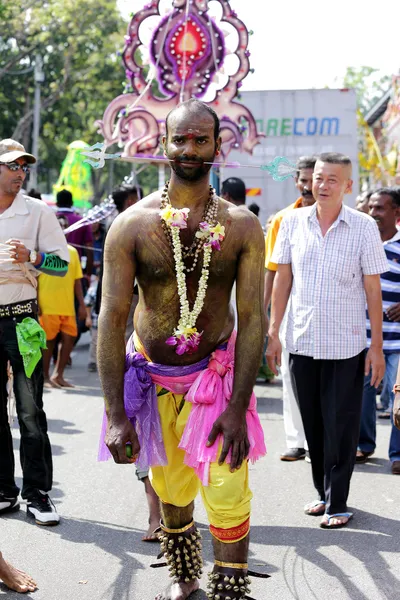 PENANG, Malaysia - JANUARY 17: Indian devotee prepare for celebr — Stock Photo, Image