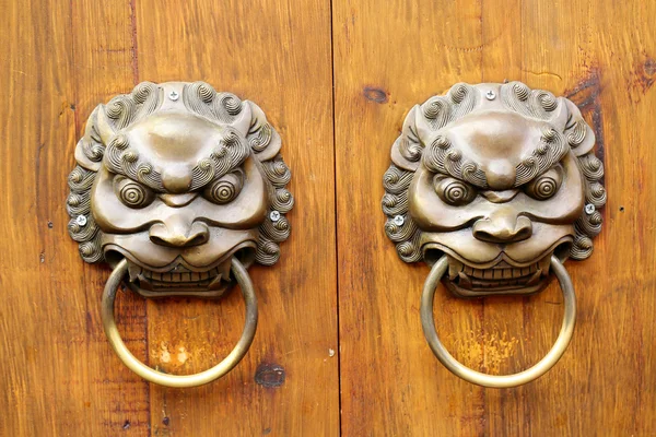 Golden Chinese Old Door — Stock Photo, Image