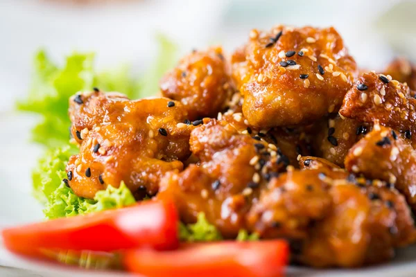 Sesame chicken — Stock Photo, Image