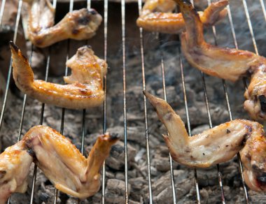 fırında kanat ızgara