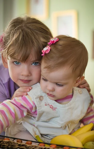 Sisters — Stock Photo, Image