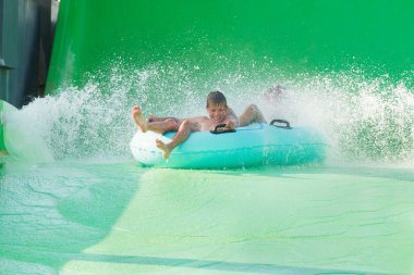 çocukları için aquapark içinde