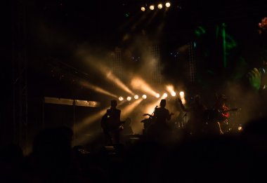 konser dışında