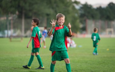 çocuklar futbol maçı