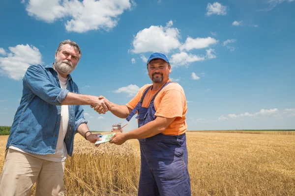 Geschäftlicher Händedruck — Stockfoto