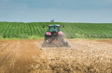 Traktör hazırlama alanı