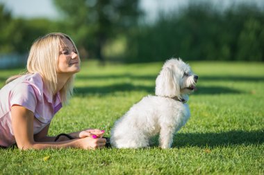 kız ve köpek