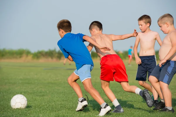 Kids voetbal — Stockfoto