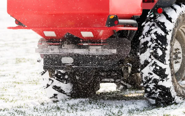 Mezőgazdasági Traktor Vetés Vetés Növények Mezőgazdasági Területek Téli Snow — Stock Fotó