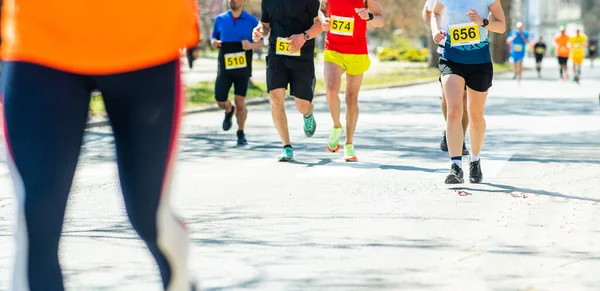 Maratona Corrida Corrida Pessoas Pés Estrada — Fotografia de Stock