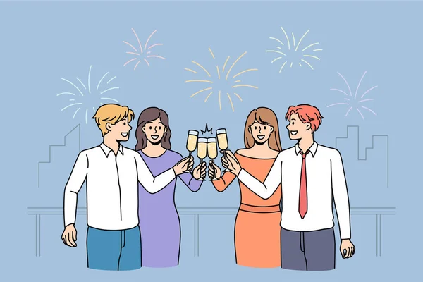 Ευτυχισμένοι διαφορετικοί άνθρωποι γιορτάζουν μαζί τα ποτήρια της χαράς — Διανυσματικό Αρχείο