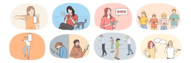 Modern akıllı telefonlara bağımlı bir grup insan. 