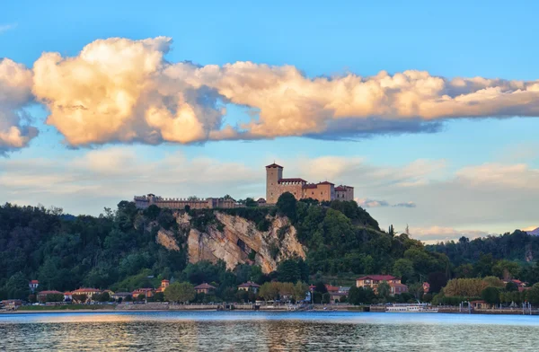 Fort borromeo van angera - Italië - 2 — Stockfoto