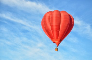 kırmızı sıcak hava balonu