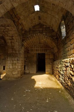 Derbent. - Rusya. 9 Nisan 2021. Antik Han 'ın Naryn-Kala kalesindeki hamamının kemerli kasaları. Hamam abdest, rahatlama ve iş toplantıları için kullanılıyordu..
