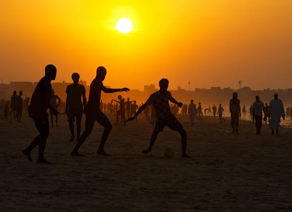Dakar Senegal Ekim 2021 Şehir Plajındaki Afrika Başkentinin Genç Sakinleri Stok Fotoğraf
