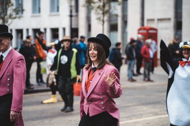 Londra, İngiltere - 2021.11.13: Londra Belediye Başkanı 'nın Livery Kitchen Girişimi