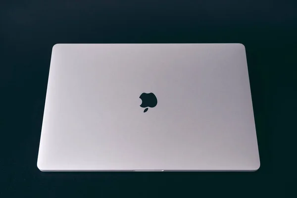 London 2021 Product Close Shot Van Inch Apple Macbook Pro — Stockfoto