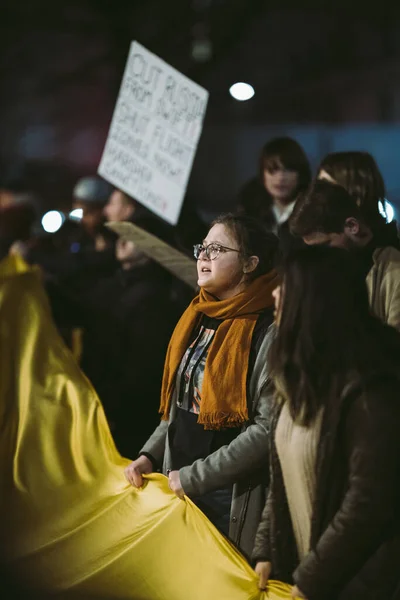 Downing Street London 2022 Ukrainian Kids Flags Protest Thousands Gather — Stock Photo, Image