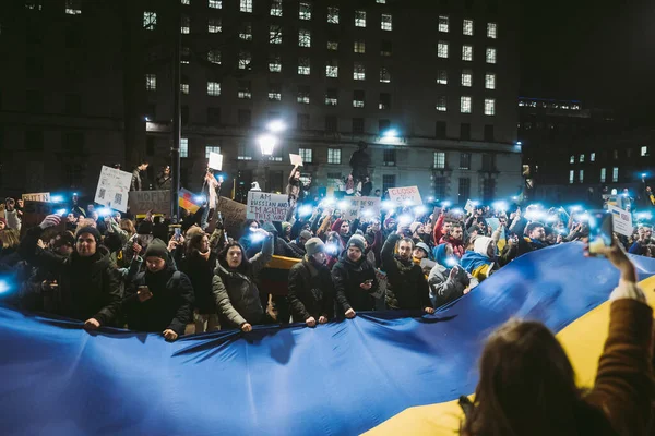 Downing Street Λονδίνο 2022 Διαδήλωση Του Ουκρανικού Λαού Χιλιάδες Συγκεντρώνονται — Φωτογραφία Αρχείου