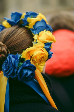 Trafalgar Meydanı, Londra the 124; İngiltere - 2022,03.05: Ukrayna halkı protesto ediyor, binlercesi Rusya 'ya İngiliz Hükümeti, AB ve ABD' den Ukrayna 'daki savaşı durdurmak için daha sert yaptırımlar talep ediyor