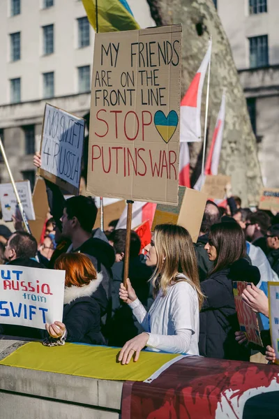 Downing Street London 2022 Ukrainian People Protest Thousands Gather Demand — ストック写真