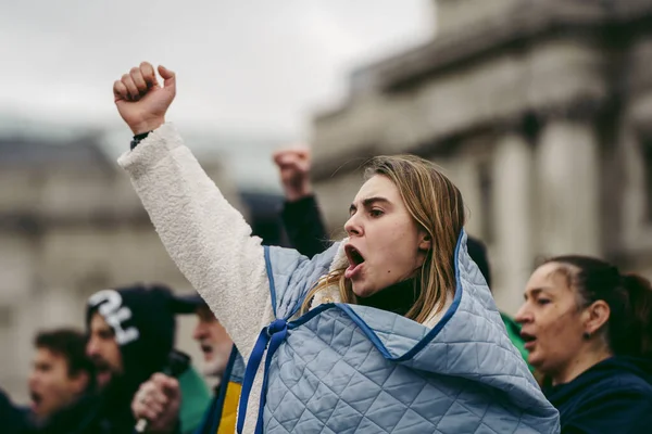 Trafalgar Square Londen 2022 Het Oekraïense Volk Protesteert Duizenden Verzamelen — Stockfoto